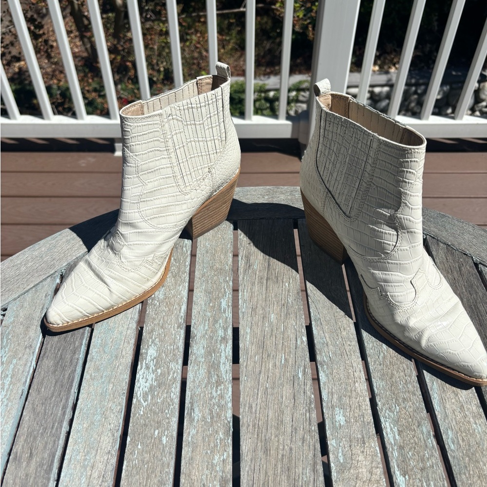 Sam Edelman Textured Cream Ankle Booties